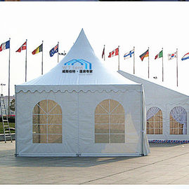 استفاده از جشنواره فعالیتهای پیاده رویی چادرهای ترکیبی پاگودا ، استفاده از جشنواره فعالیتهای پنجره های سفالی فرانسه
